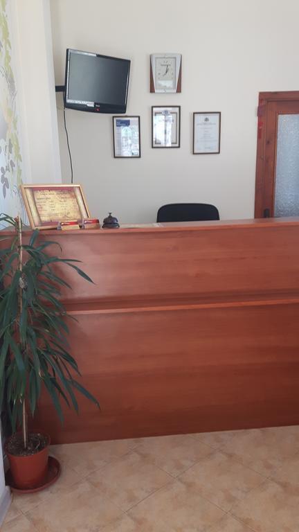 Primavera 1 Hotel Pazardzhik Buitenkant foto